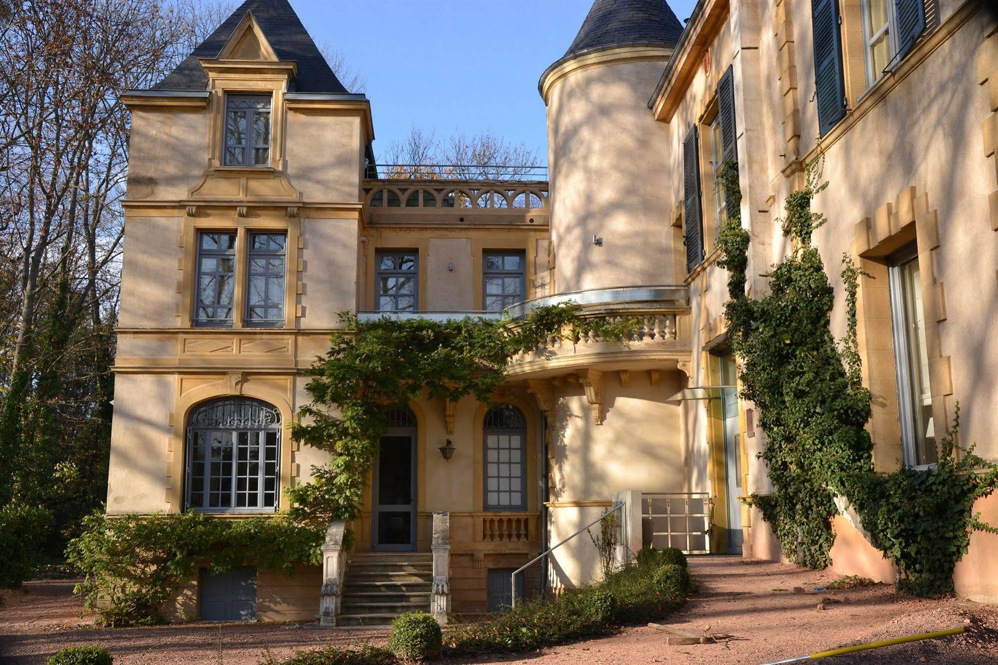 Château de Champlong Table Hôtel **** Golf & Spa Villerest  Ngoại thất bức ảnh