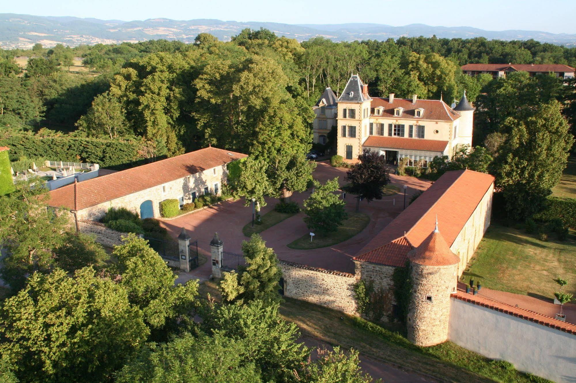 Château de Champlong Table Hôtel **** Golf & Spa Villerest  Ngoại thất bức ảnh